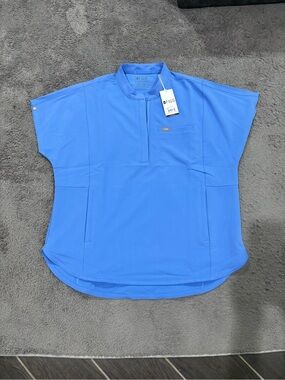 Large FIGS Ceil Blue Montex Scrub Top NWT